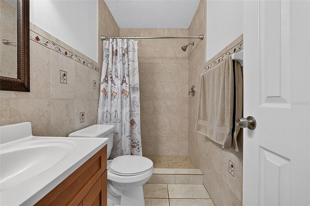 Baño de la casa en Lady Lake